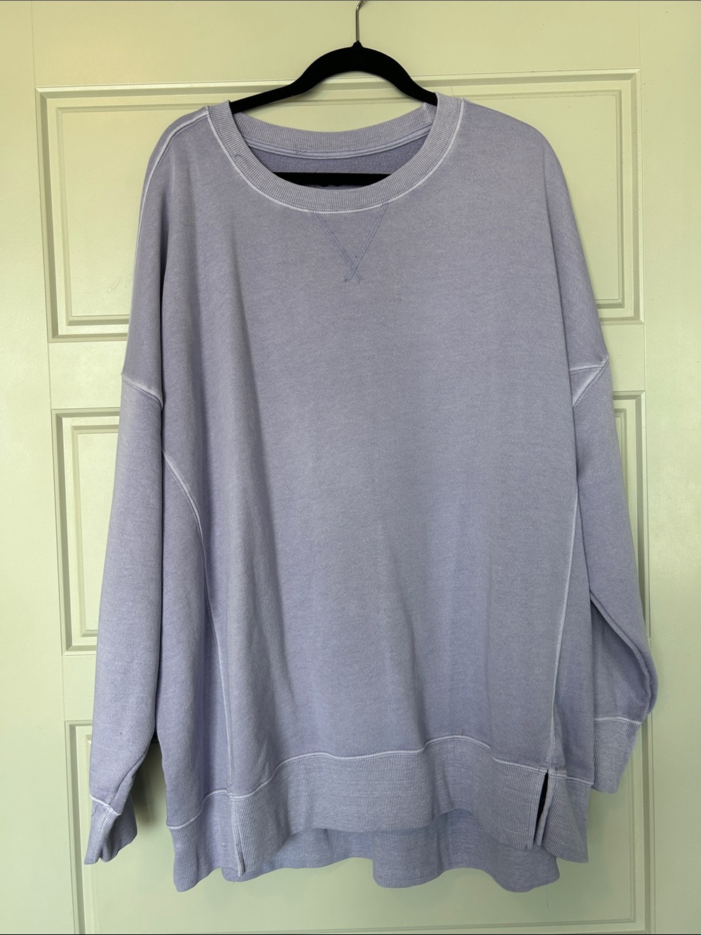 Kohl's Crewneck Sweatshirt in Lavender Gray